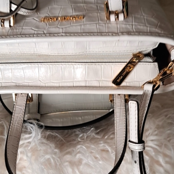 Michael Kors Jet Set Travel Croc Embossed EUC - Picture 9 of 11